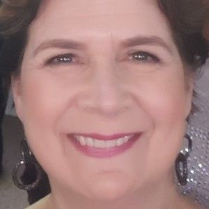 Meet your Posher, Christine